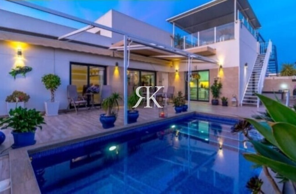 Resale - villa - Daya Nueva - Costa Blanca