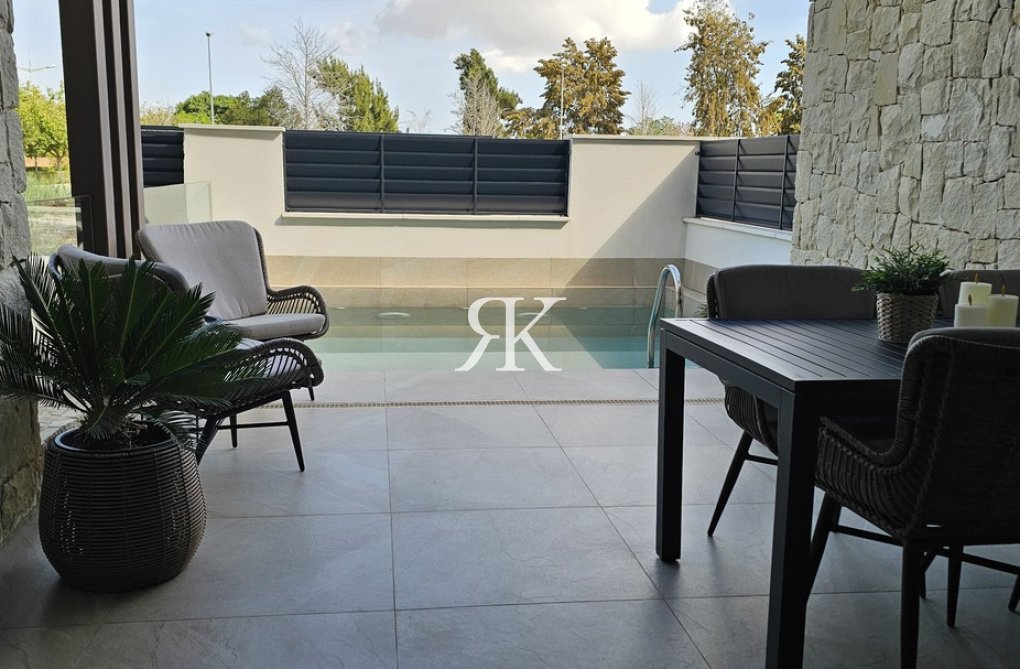 Resale - villa - Dolores - Sector 4