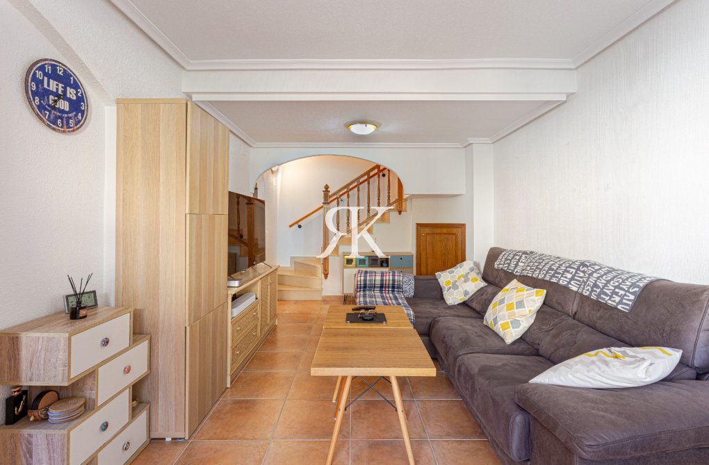 Resale - villa - Pilar de la Horadada - Costa Blanca