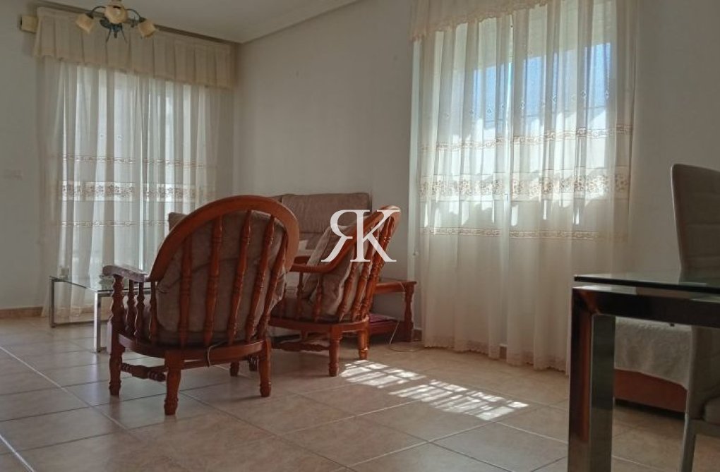 Resale - villa - Pilar de la Horadada - Costa Blanca