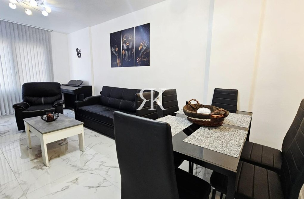 Revente - Appartement - Torrevieja - Acequion