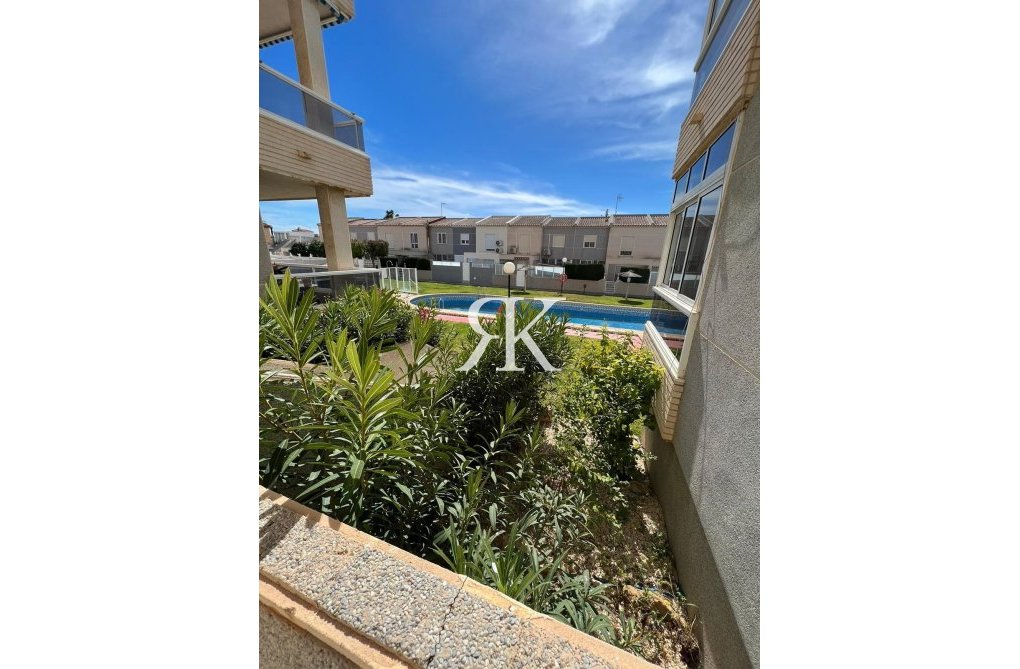 Revente - Appartement - Torrevieja - Aguas Nuevas