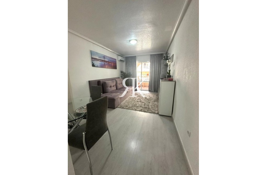 Revente - Appartement - Torrevieja - Centro