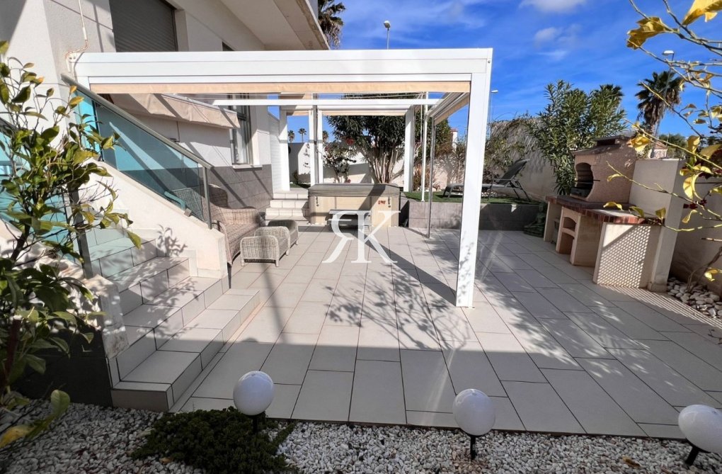 Revente - Bungalow au rez-de-chaussée - Rojales - Ciudad Quesada