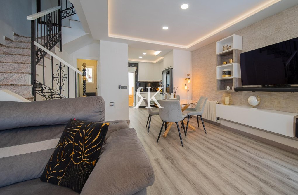 Revente - town house - Orihuela Costa - PAU 26