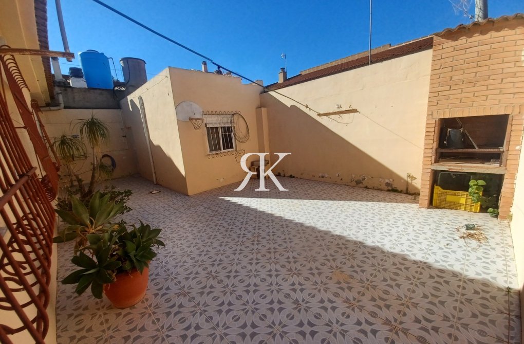 Revente - town house - Roldan - Inland