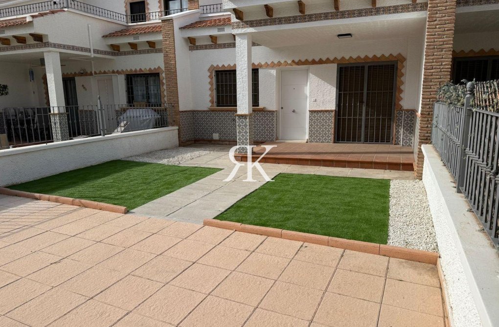 Revente - town house - San Miguel de Salinas - Ciudad De Las Comunicaciones