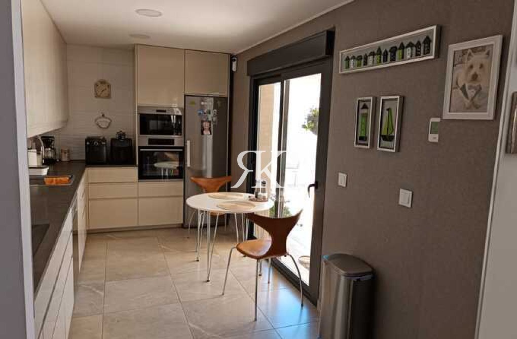 Revente - villa - Daya Nueva - Costa Blanca