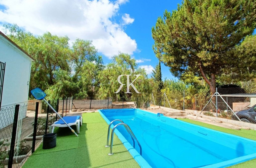 Revente - Villa Individuelle - Hondón de las Nieves