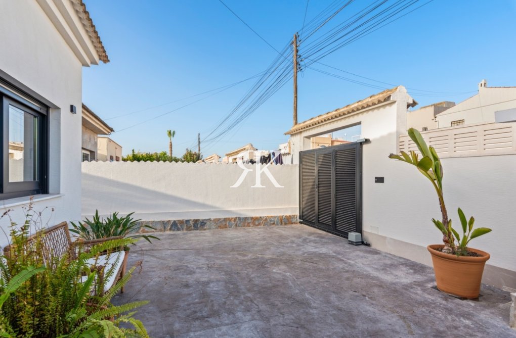 Revente - Villa Individuelle - Torrevieja - El Chaparral