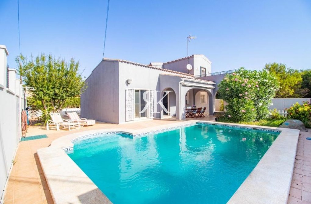 Revente - Villa Individuelle - Torrevieja - Los Balcones 