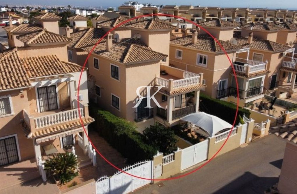 Revente - villa - Orihuela Costa - Costa Blanca