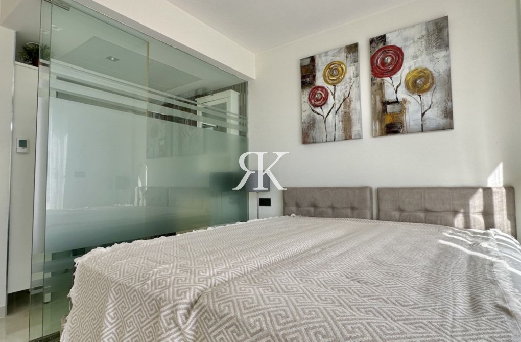 Revente - villa - Orihuela Costa - Costa Blanca