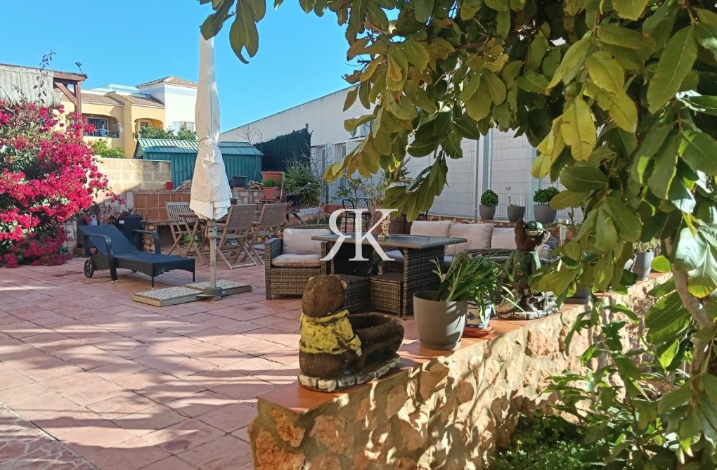 Segunda mano - Apartamento  - Los Montesinos - Costa Blanca