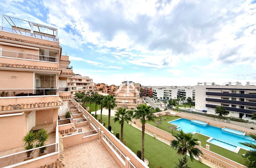 Segunda mano - Apartamento  - Orihuela Costa - Villamartín-las Filipinas