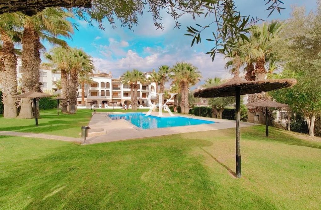 Segunda mano - Apartamento  - Orihuela Costa - Villamartín