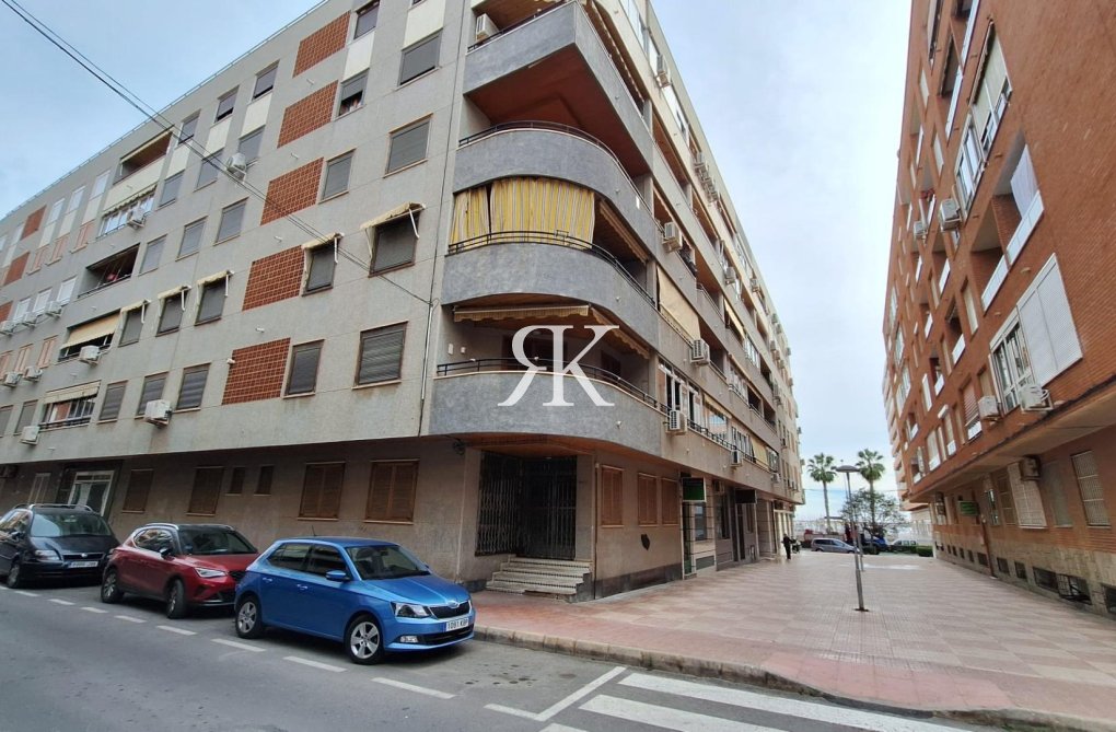 Segunda mano - Apartamento  - Torrevieja - Acequion