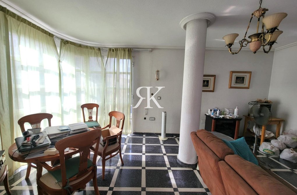 Segunda mano - Apartamento  - Torrevieja - Centro