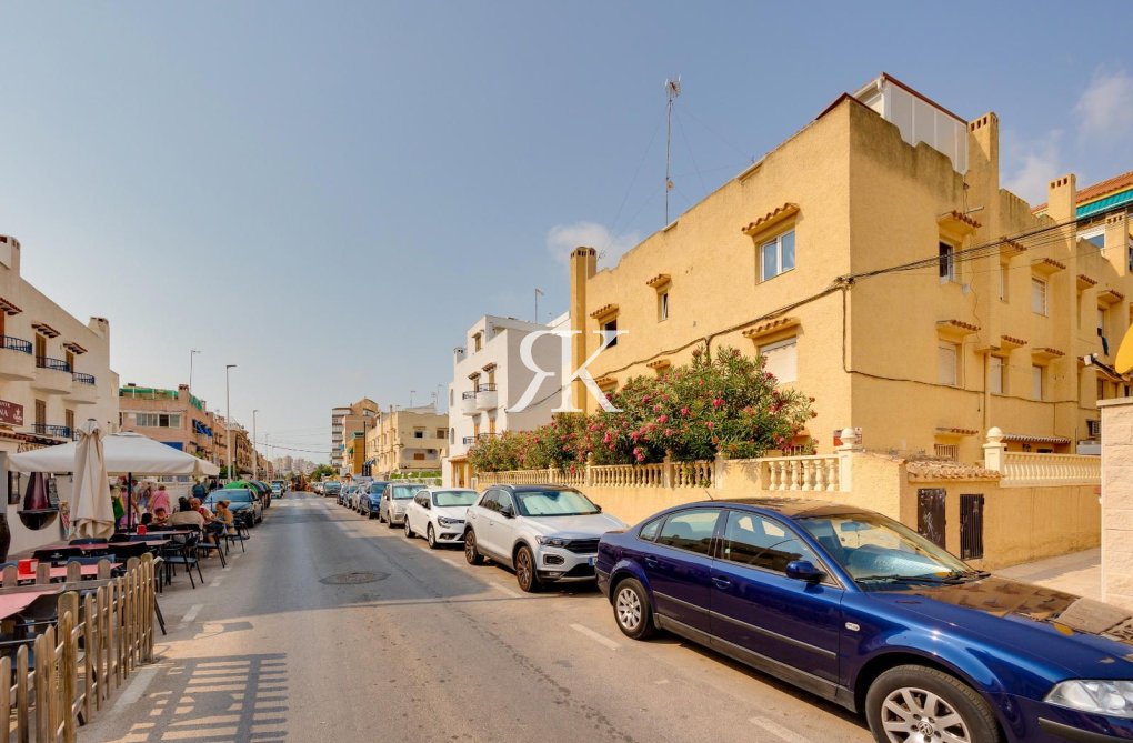 Segunda mano - Apartamento  - Torrevieja - La Mata