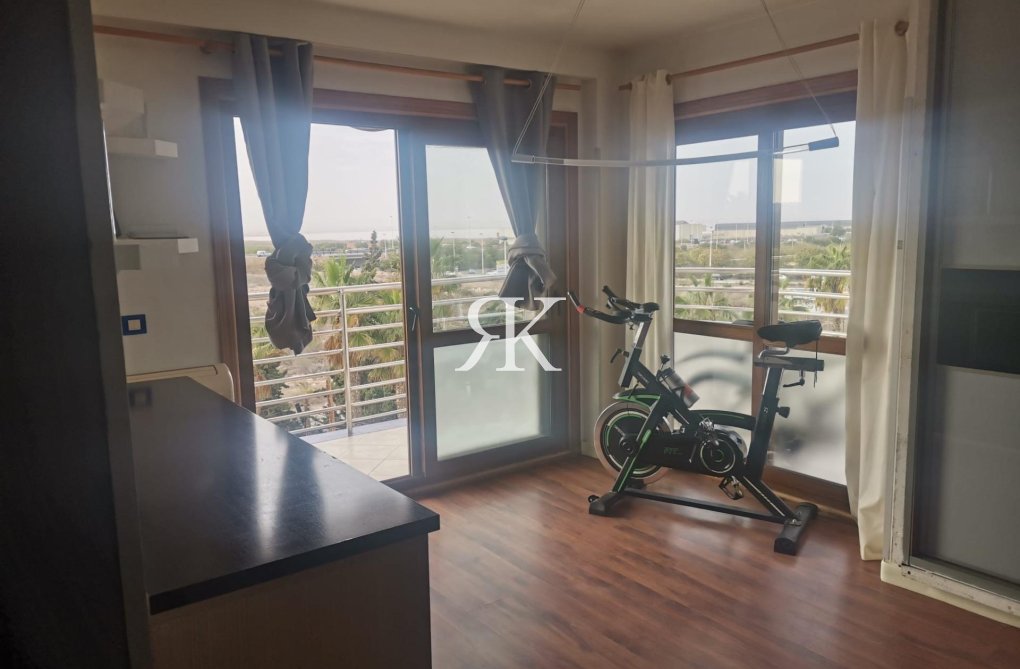 Segunda mano - Apartamento  - Torrevieja - La Veleta