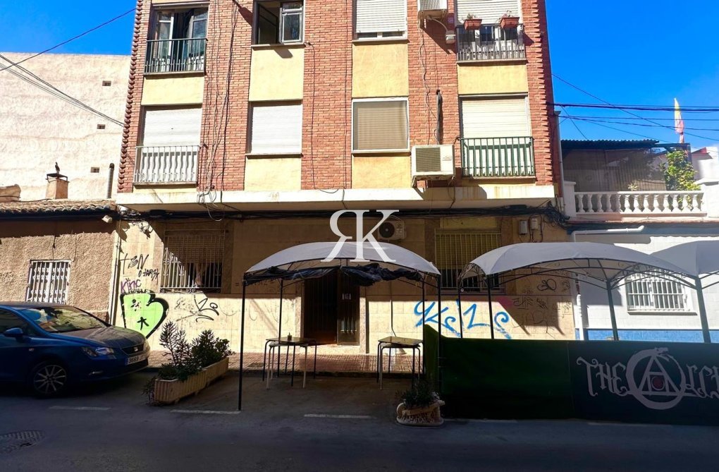 Segunda mano - Apartamento  - Torrevieja - Paseo Maritimo