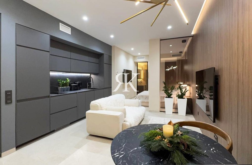 Segunda mano - Apartamento  - Torrevieja - Playa de los Locos