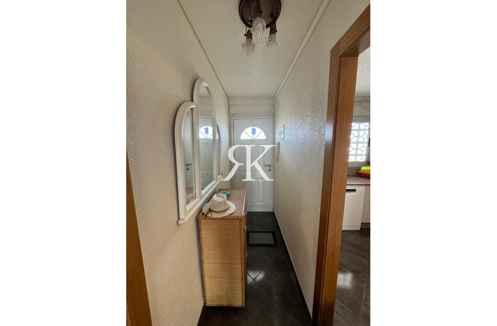 Segunda mano - Apartamento  - Torrevieja - Playa del Cura