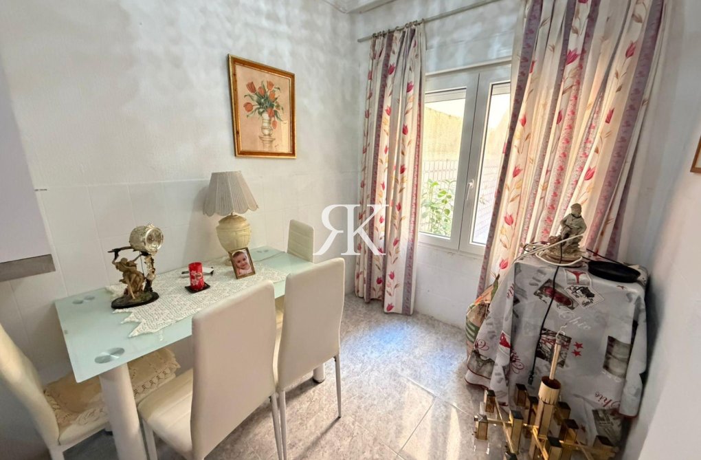 Segunda mano - Apartamento  - Torrevieja - Playa del Cura