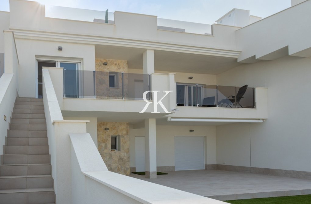 Segunda mano - Bungalow en planta alta - San Miguel de Salinas - Blue Lagoon