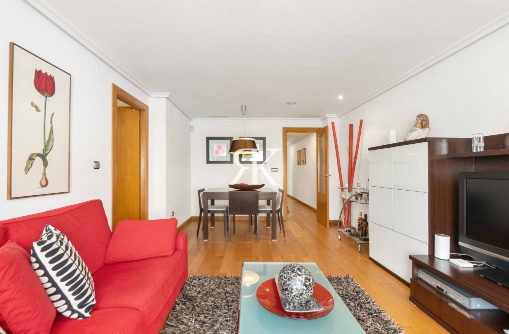 Segunda mano - Bungalow en planta alta - Torrevieja