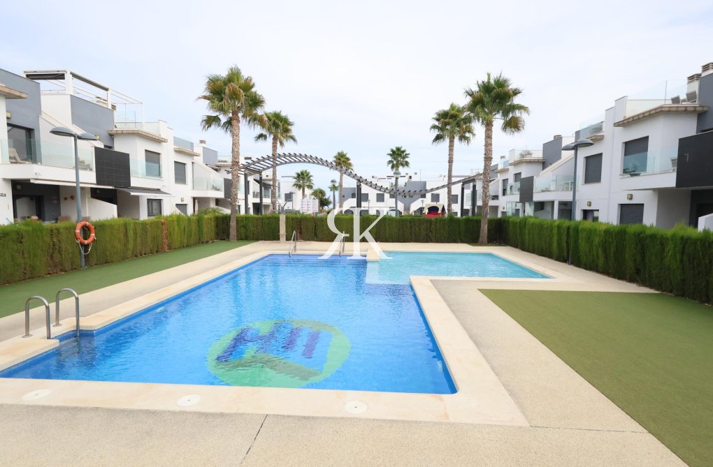 Segunda mano - Bungalow - Pilar de la Horadada - Costa Blanca