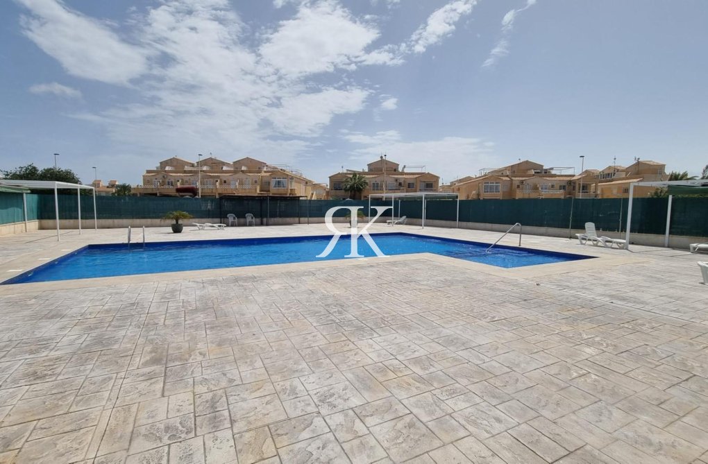 Segunda mano - Bungalow - Torrevieja - La Siesta - El Salado - Torreta