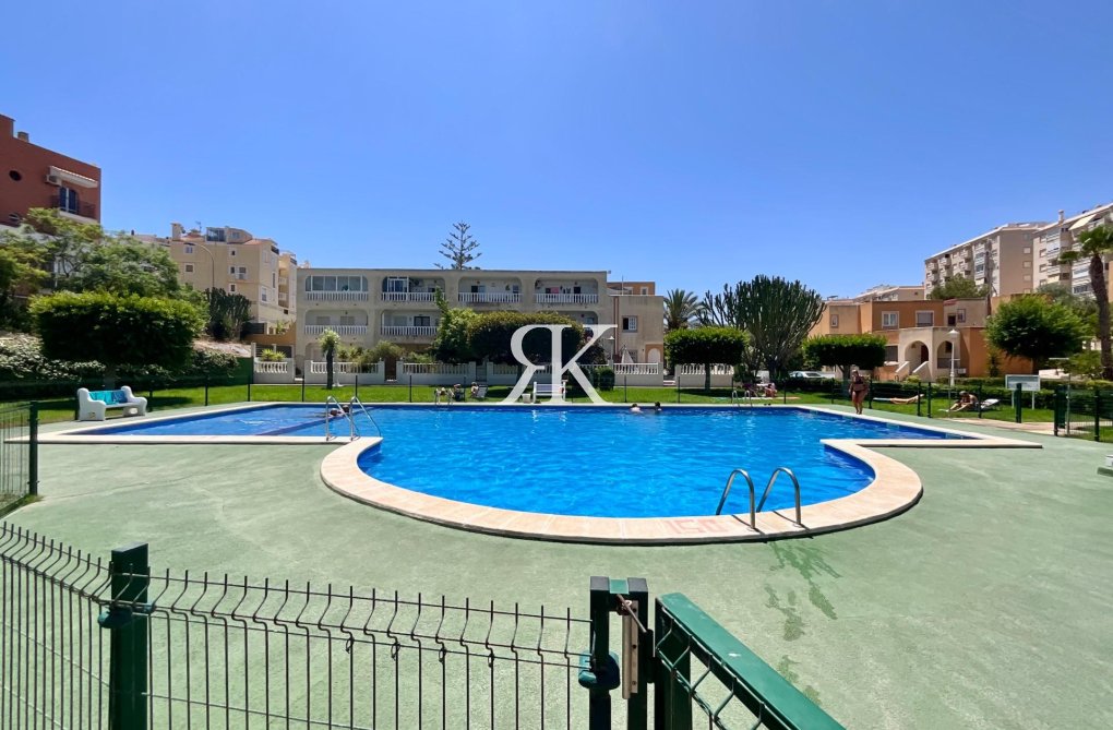 Segunda mano - Bungalow - Torrevieja - Torreblanca