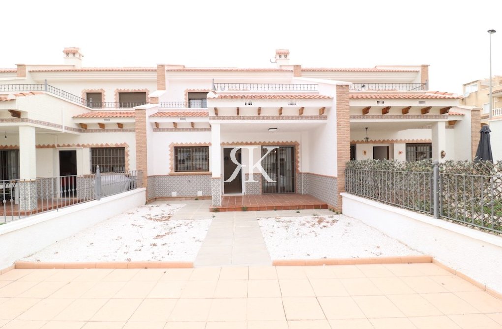 Segunda mano - Duplex - San Miguel de Salinas