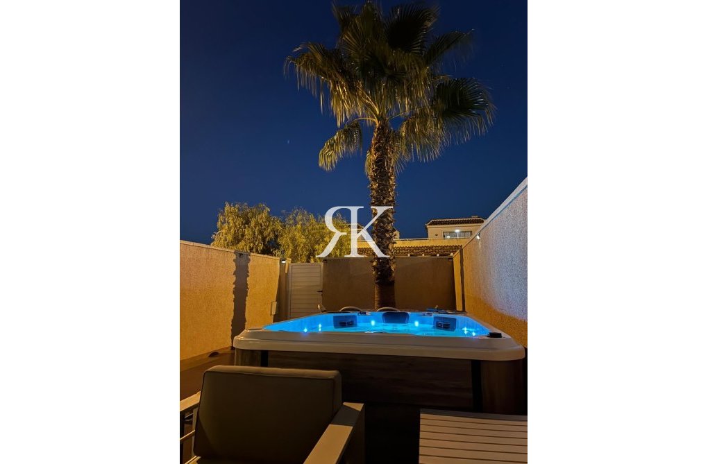 Segunda mano - town house - Avileses - Jerónimo Y Avileses