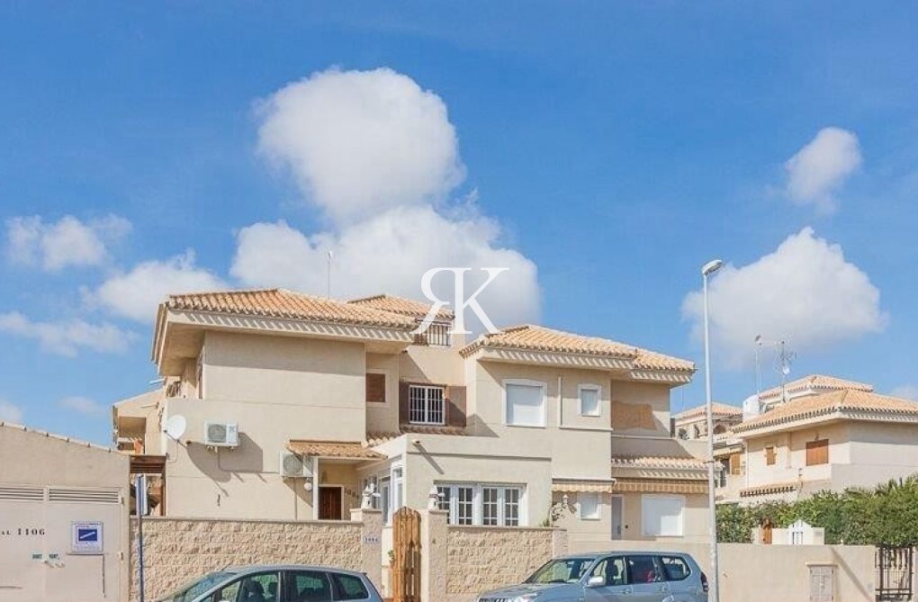 Segunda mano - town house - Orihuela Costa - Costa Blanca