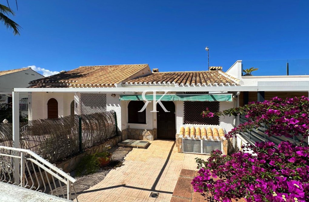Segunda mano - town house - Orihuela Costa - Costa Blanca