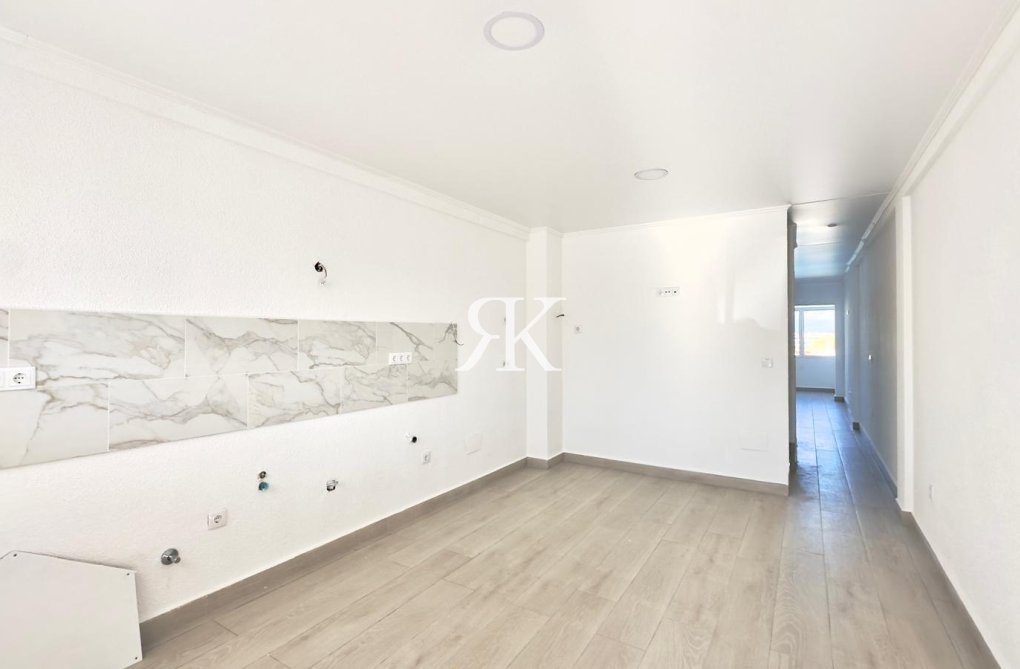 Segunda mano - town house - Torrevieja - La Mata