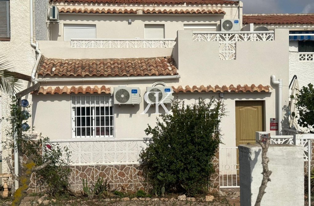 Segunda mano - town house - Torrevieja - La Siesta - El Salado - Torreta