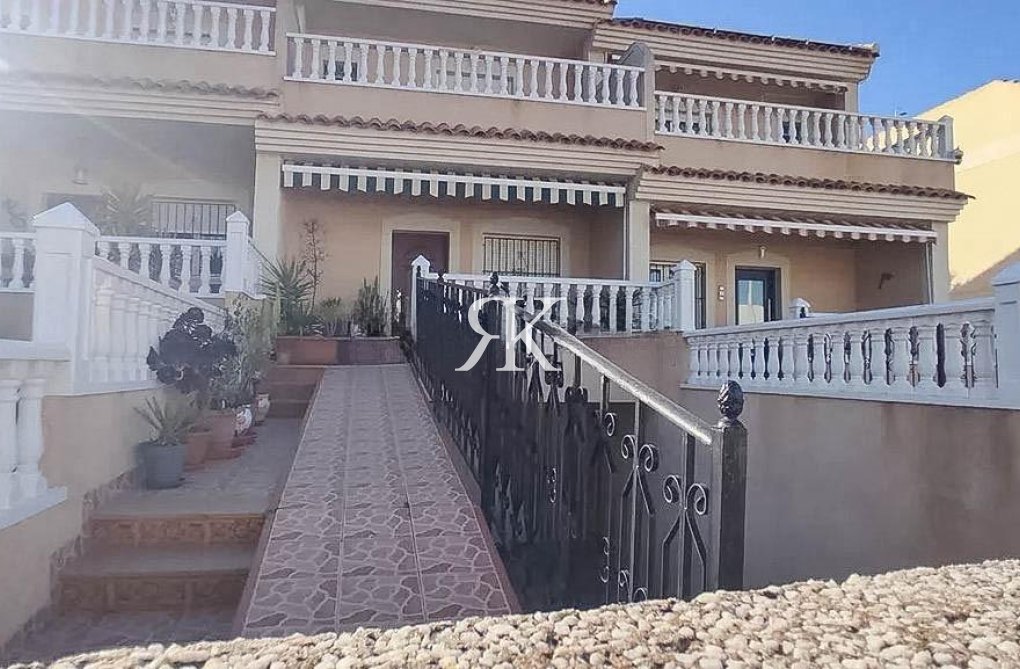 Segunda mano - town house - Torrevieja - Los Altos