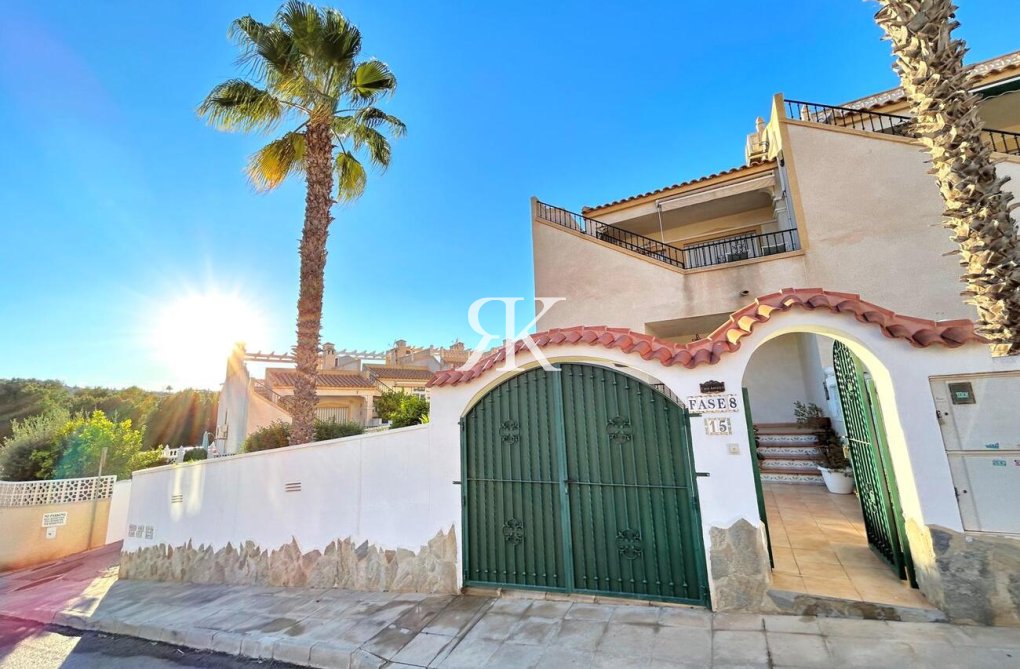 Segunda mano - town house - Villamartin - Costa Blanca