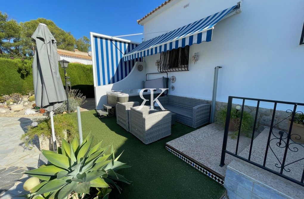 Segunda mano - villa - Alfas del Pí - Costa Blanca