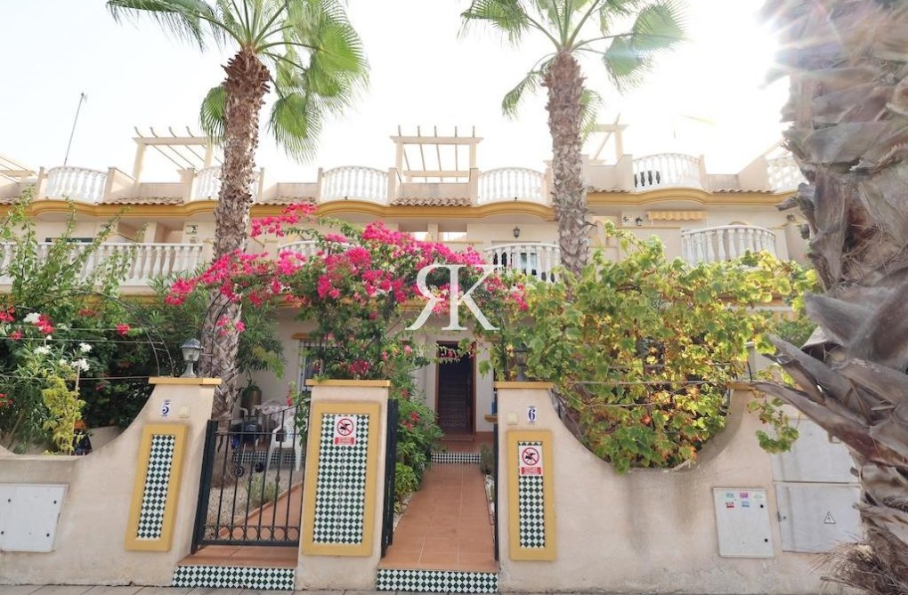 Segunda mano - villa - Orihuela Costa - Costa Blanca