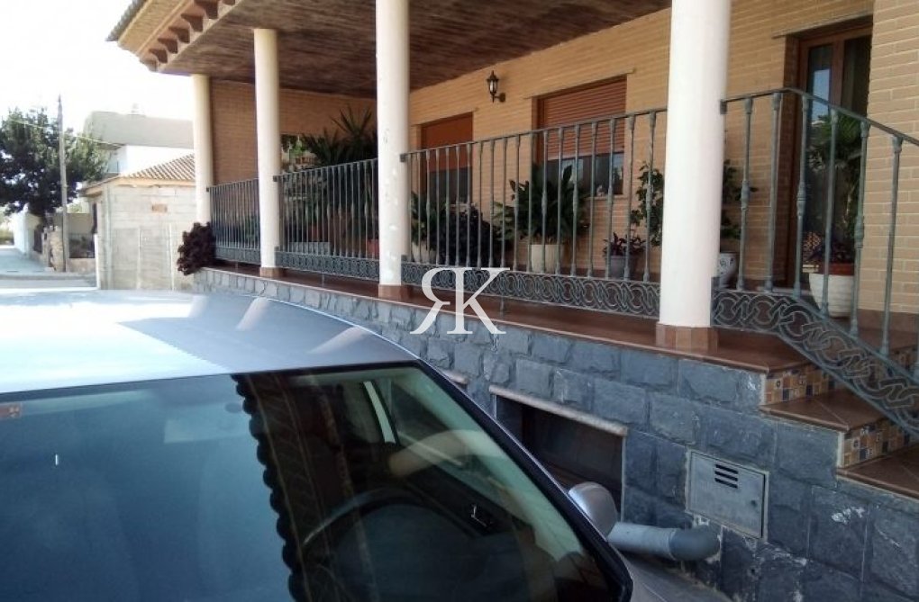 Segunda mano - villa - Pilar de la Horadada - Costa Blanca