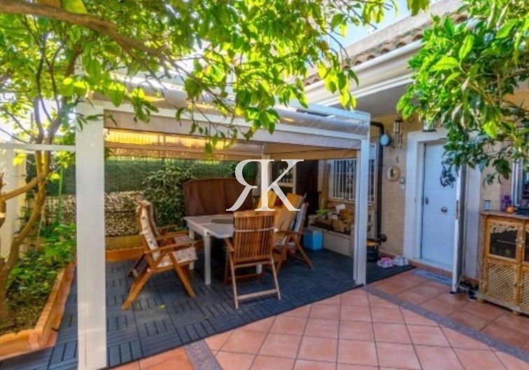 Semi Detached - Herverkoop - Torrevieja - Aguas Nuevas