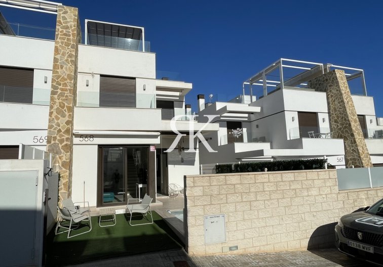 Semi Detached - Resale - Villamartin - Villamartin