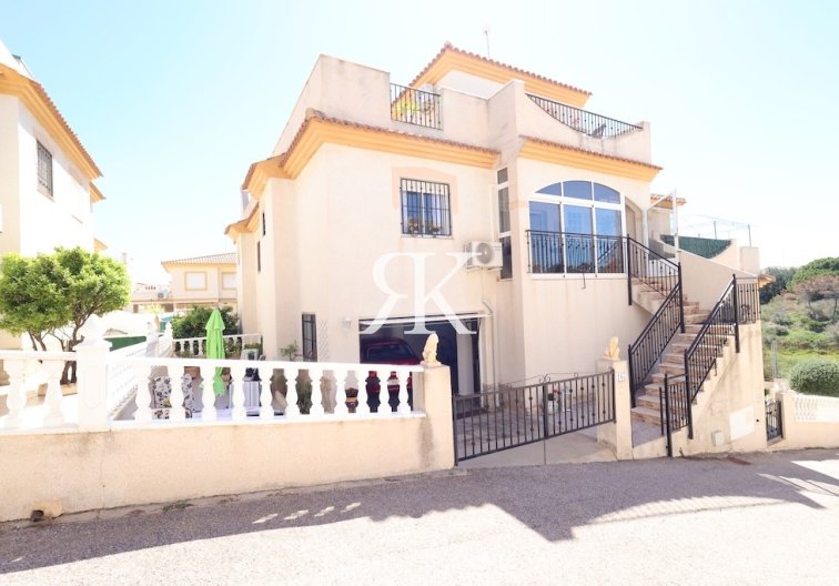 Semi-detached Villa  - Resale - Orihuela Costa - Playa Flamenca