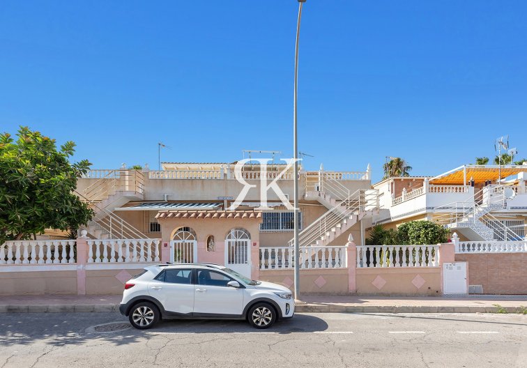 Stadthaus - Wiederverkauf - Torrevieja - Los Balcones - Los Altos 