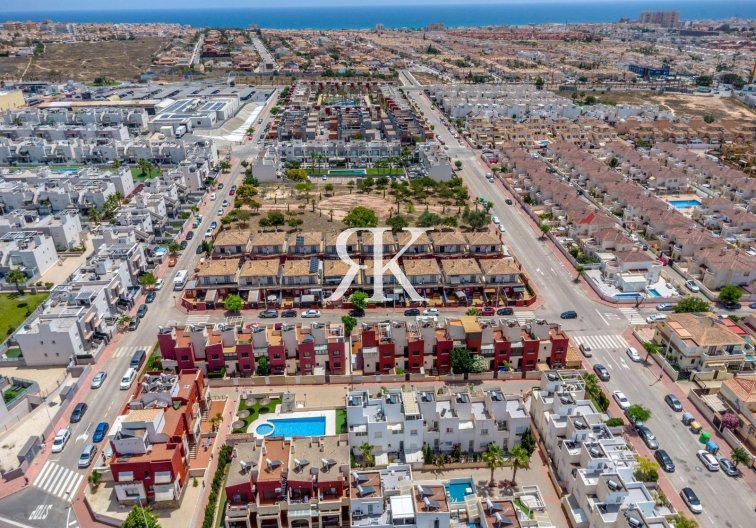town house - Revente - Torrevieja - Aguas Nuevas