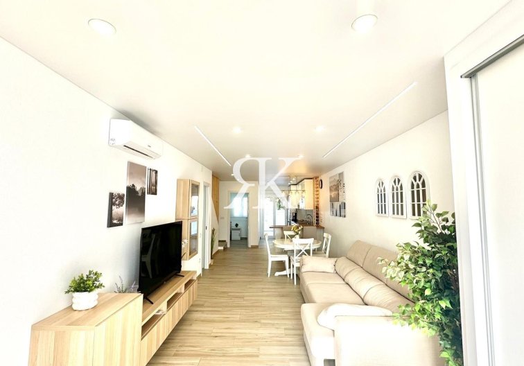 town house - Revente - Torrevieja - Estacion De Autobuses